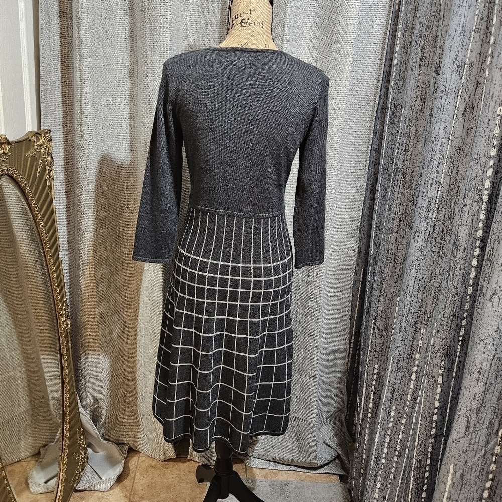 Nine West Gray Knit Geometric Midi Dress Size XS - Picture 2 of 11